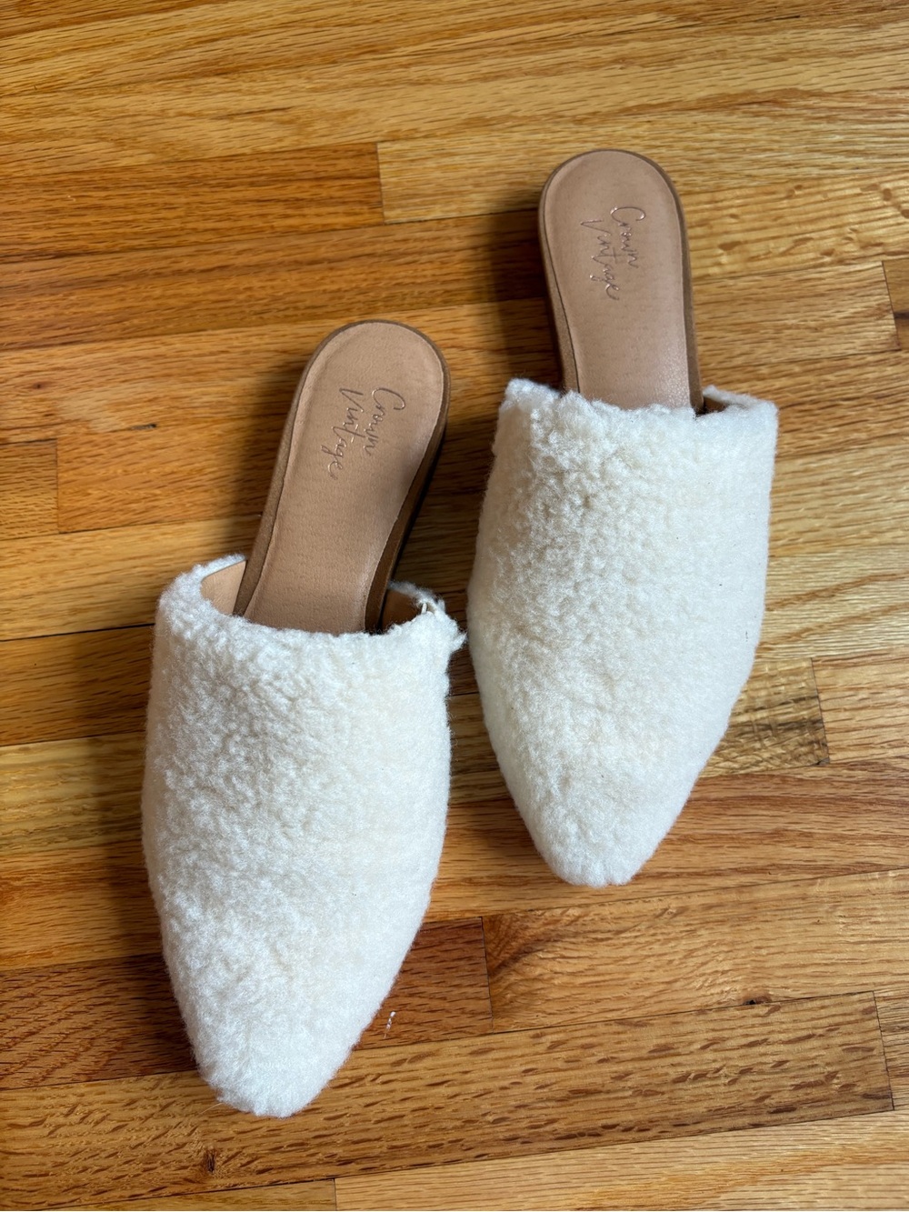 Crown Vintage Cream Shearling Mules